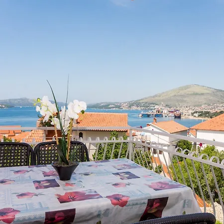 Stil * Trogir